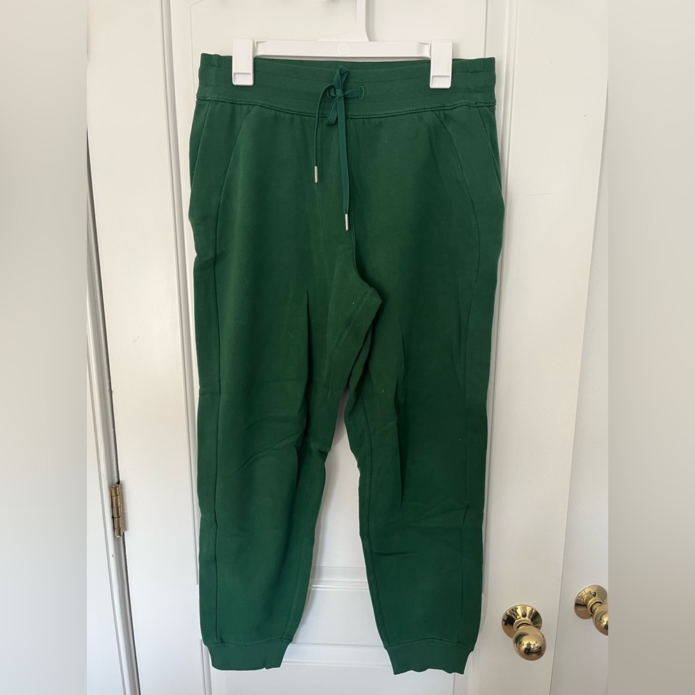 Lululemon green sweat pants